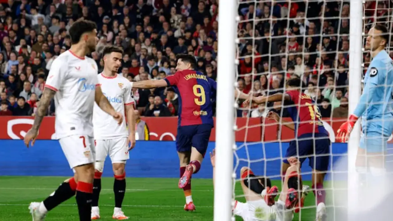 موعد مباراة برشلونة وإشبيلية في الدوري الإسباني والقنوات الناقلة والتشكيل المتوقع للفريقين